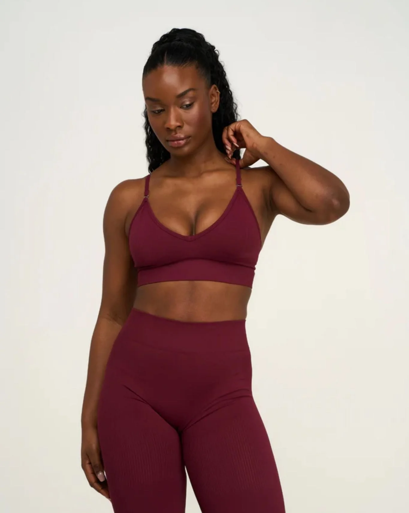 Elevate™ Multiway Sculpt Seamless Bra | Merlot - Image 5