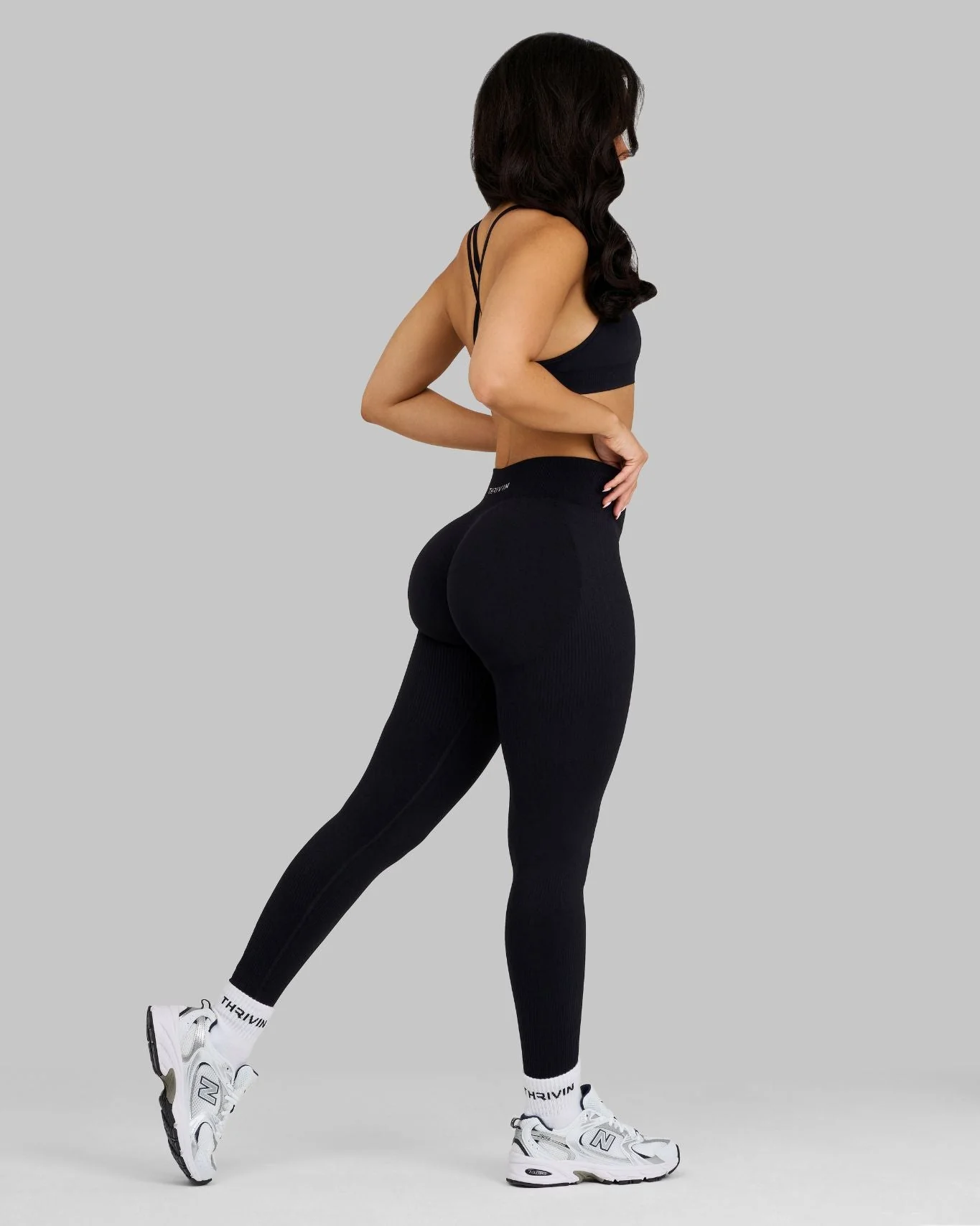 Elevate™ Sculpting Mid Waist Scrunch Leggings | Night Black - Image 4