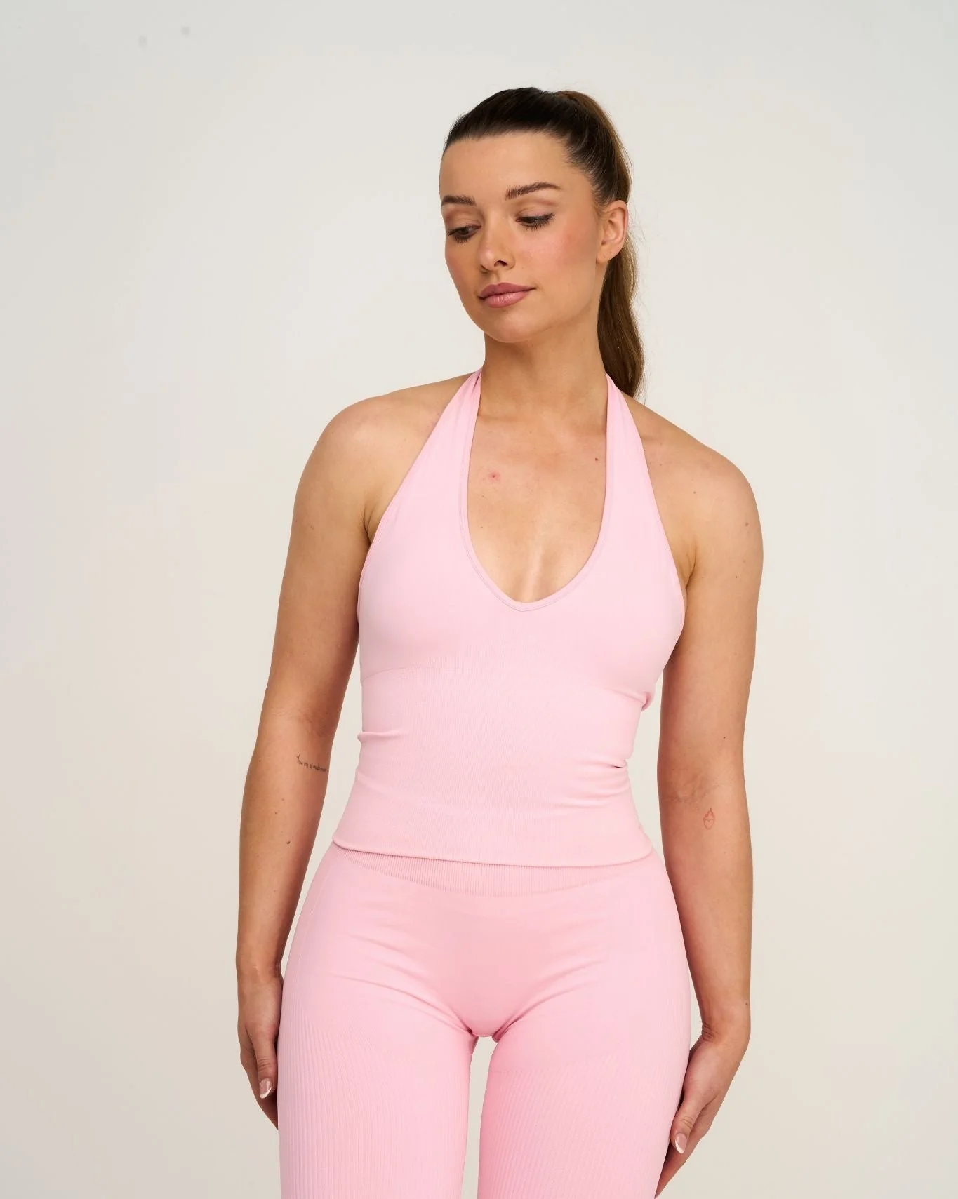 Elevate™ Sculpting Seamless Halterneck Top | Cotton Pink - Image 4