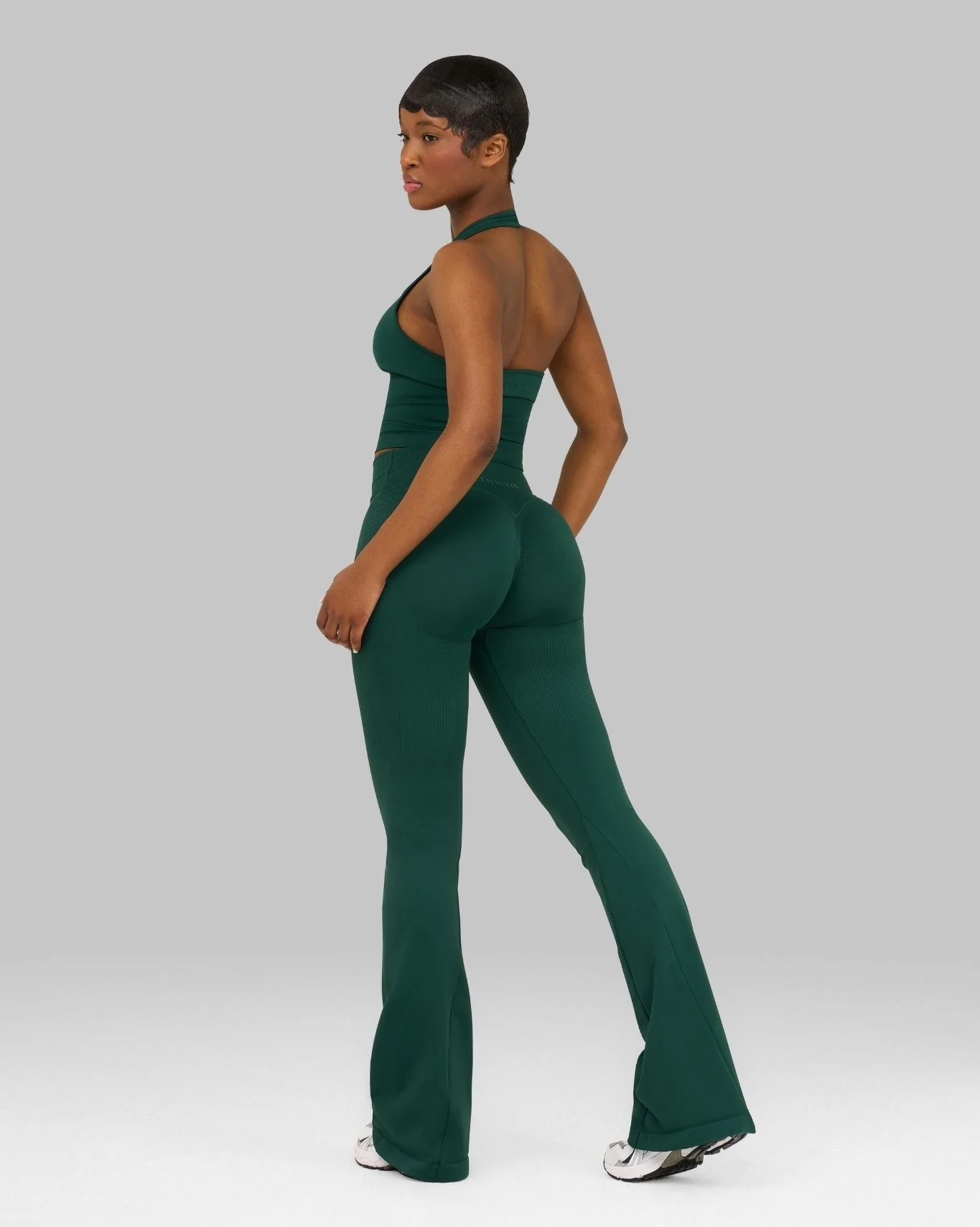 Elevate™ Sculpting Mid V-Waist Scrunch Flare | Pine Green - Image 5