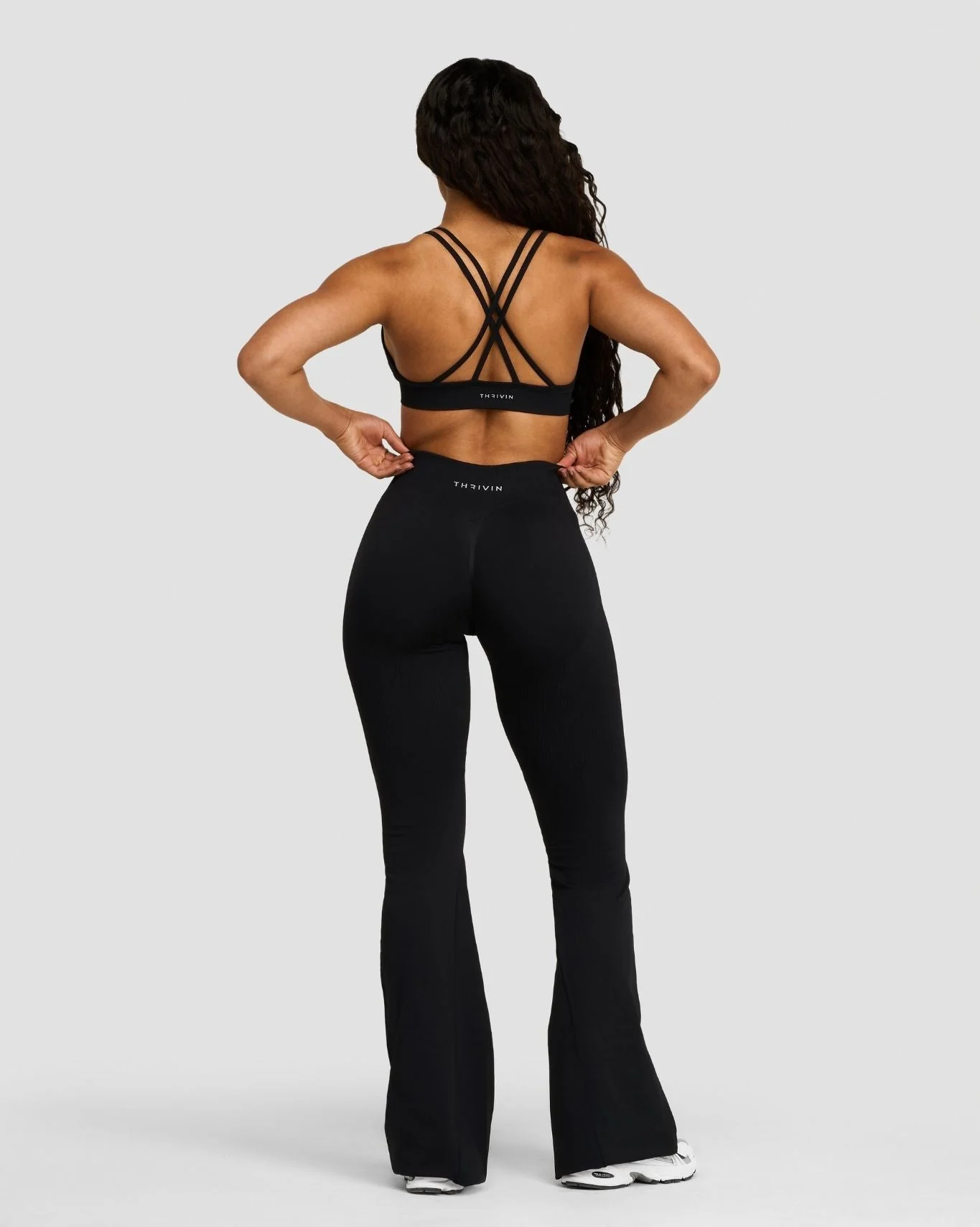 Elevate™ Sculpting Mid V-Waist Scrunch Flare | Night Black - Image 5