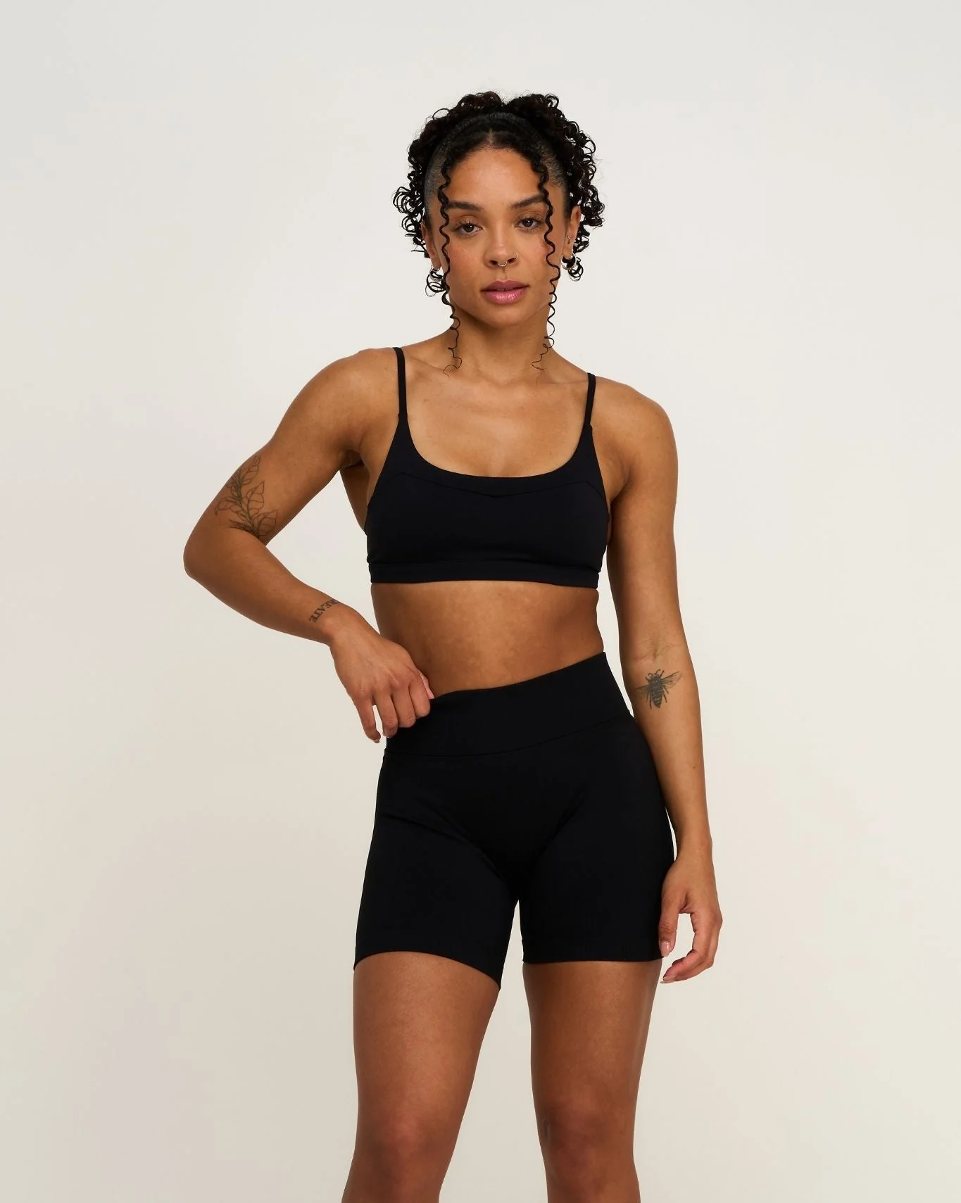 Elevate™ Sculpting Seamless Scoop Neck Bra | Night Black - Image 3